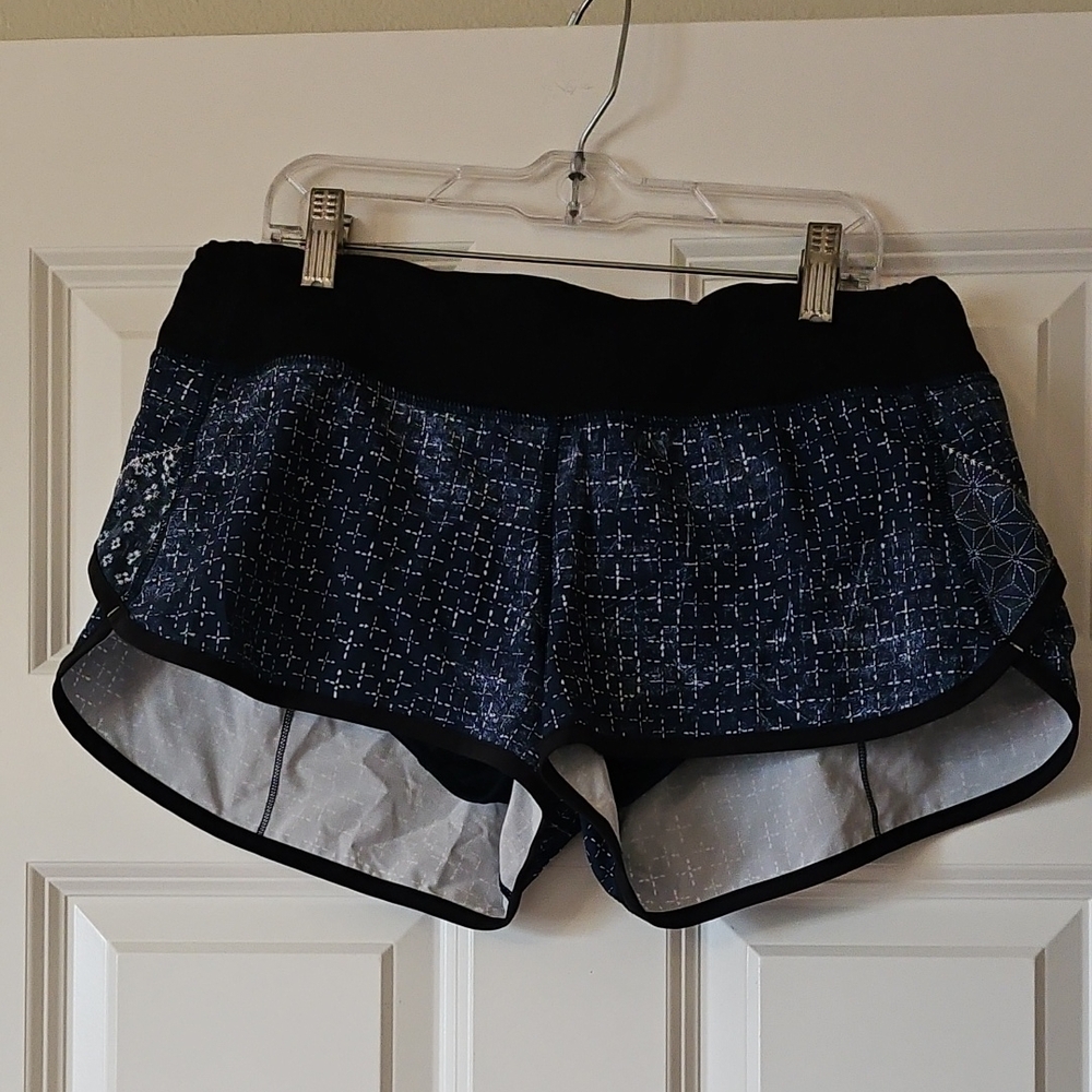 lululemon athletica Navy Patterned Athletic Shorts